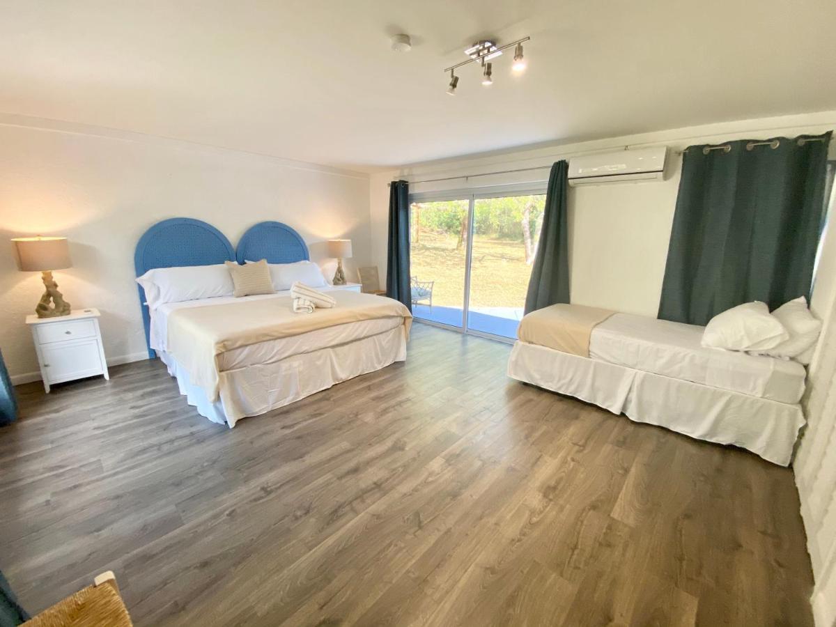 The Sunset Cove And Rainbow Room Alice Town  Екстериор снимка