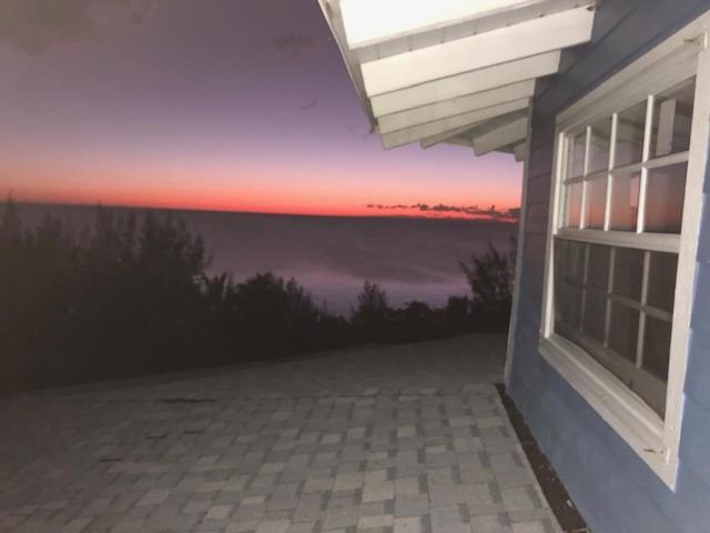 The Sunset Cove And Rainbow Room Alice Town  Екстериор снимка